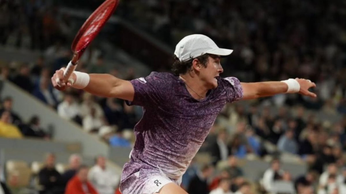 João Fonseca x Mensik: onde assistir as quartas de Roland Garros