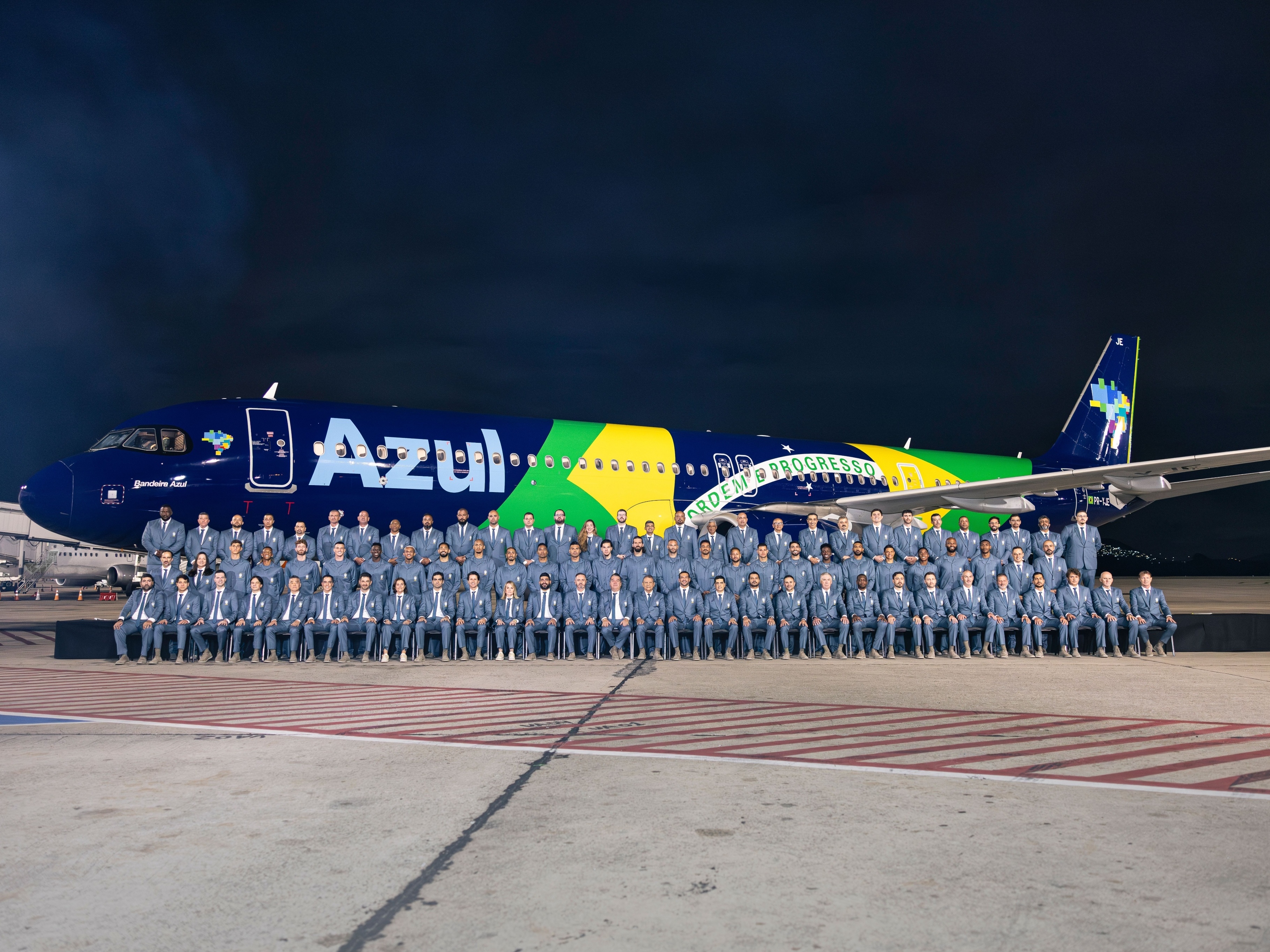 Seleção decola com atraso rumo aos EUA em avião de R$ 1 bi usado pelos Rolling Stones