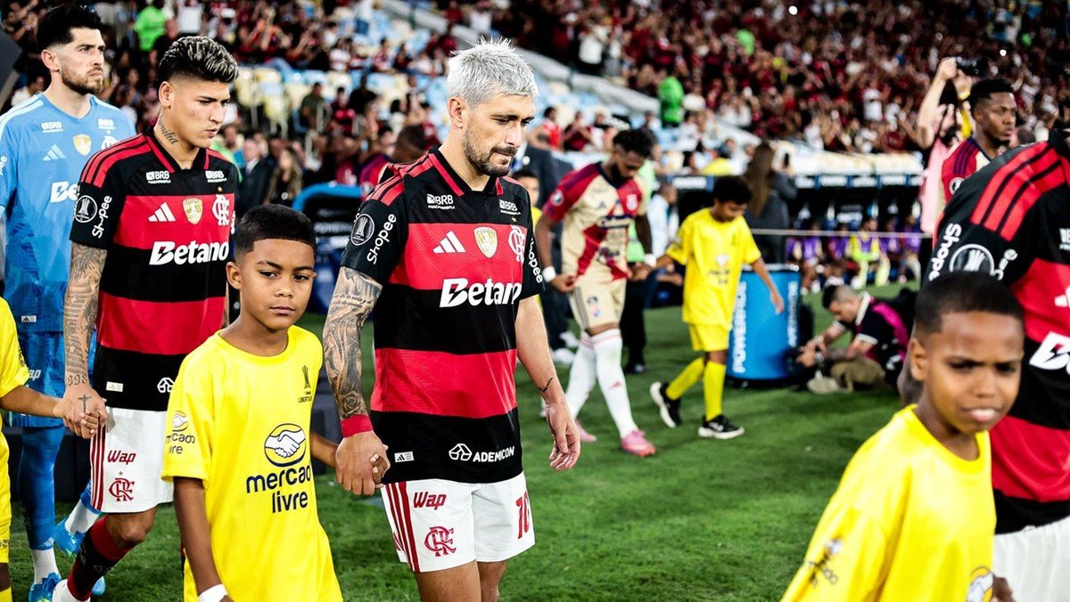 Camisa 10 do Uruguai, Arrascaeta sente lesão e pode ser cortado da Copa do Mundo