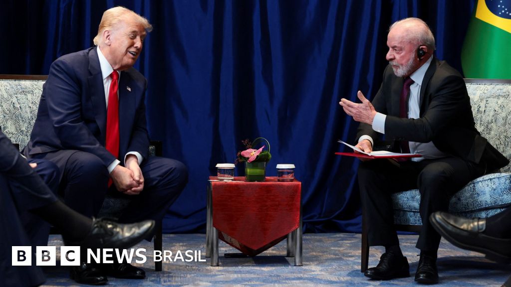 Tarifas: Governo Trump critica Pix, etanol e corrupção e ameaça taxar produtos do Brasil em 25%