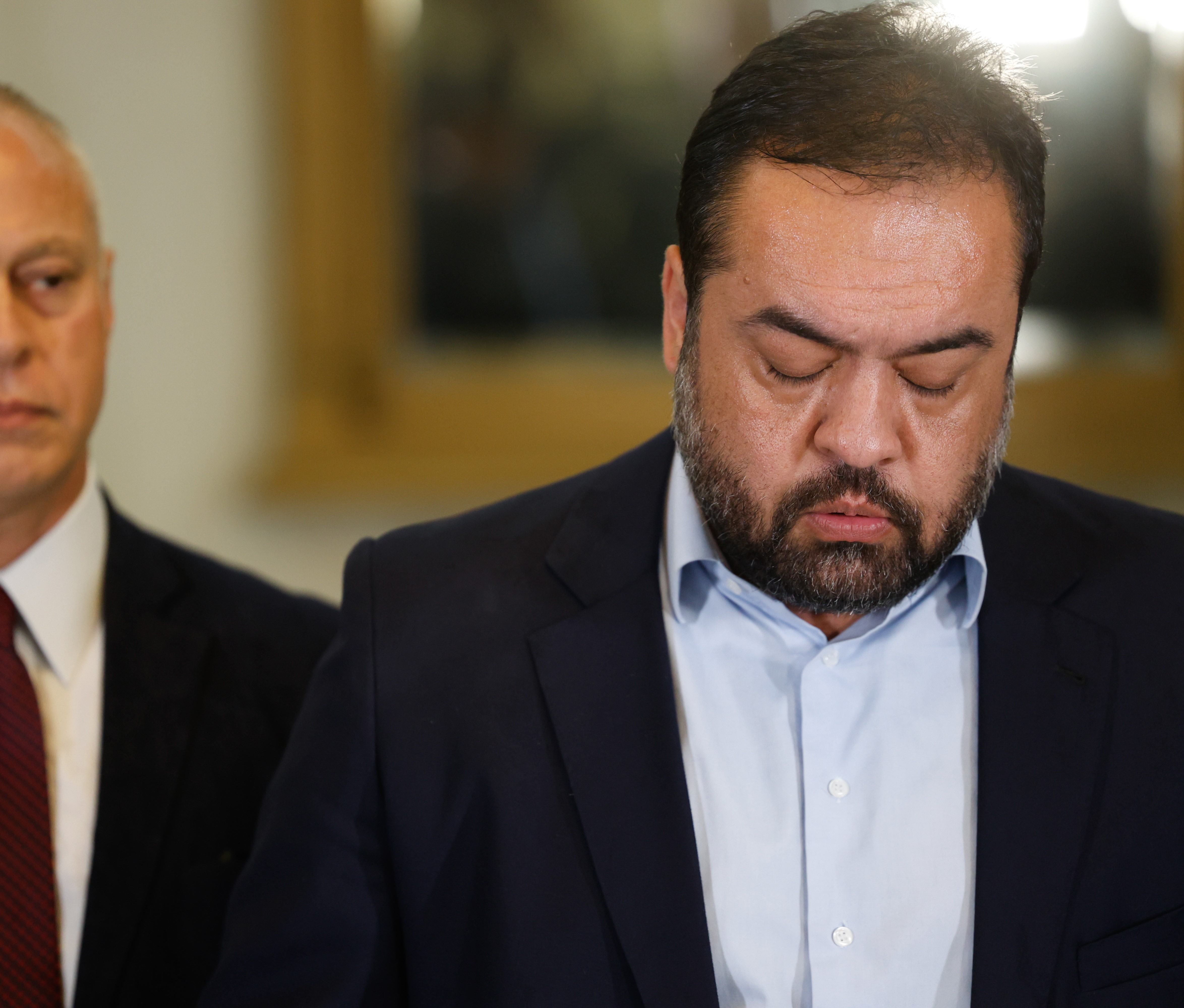 TSE mantém Castro inelegível e deixa para STF decidir eleição do RJ