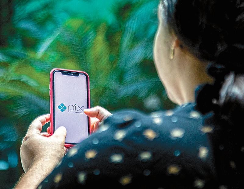 Por que o Pix incomoda tanto os EUA? Especialistas veem confusão entre inovação e barreira comercial