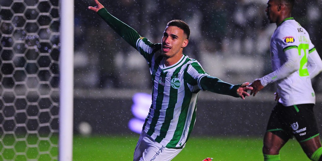 Após primeiro gol, lateral projeta sequência no Juventude e mira duelo contra o Operário-PR