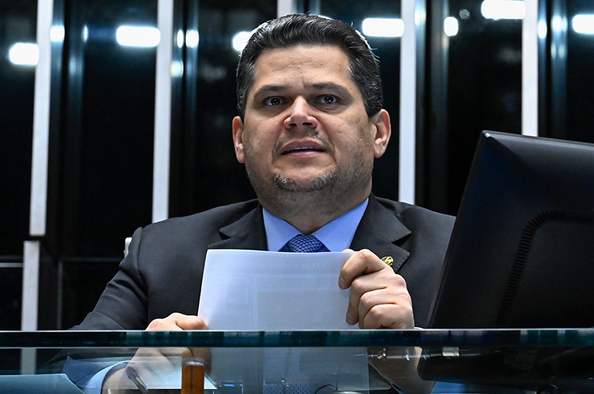 Fim da escala 6x1: etapa 'extra' sugerida por Alcolumbre pode atrasar votação no Senado