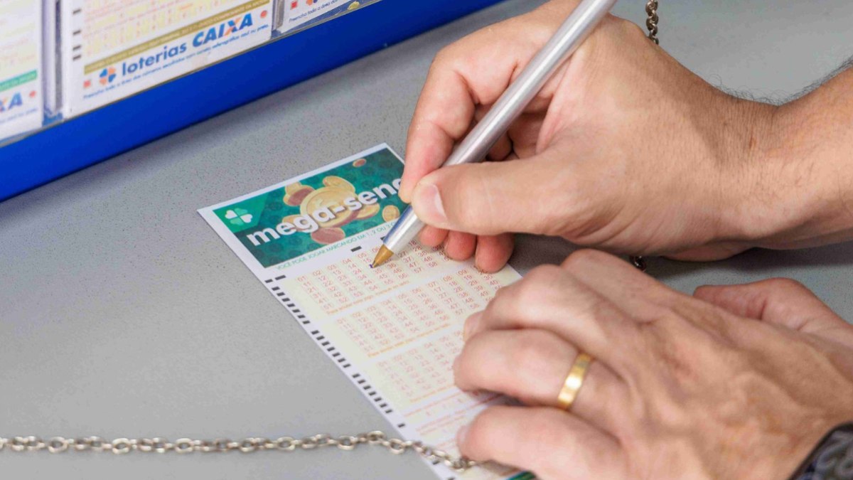 Mega-Sena sorteia R$ 30 milhões; veja as dezenas