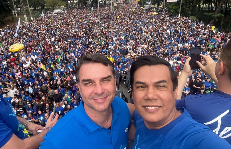 Flávio Bolsonaro confirma presença na Marcha para Jesus em Cuiabá