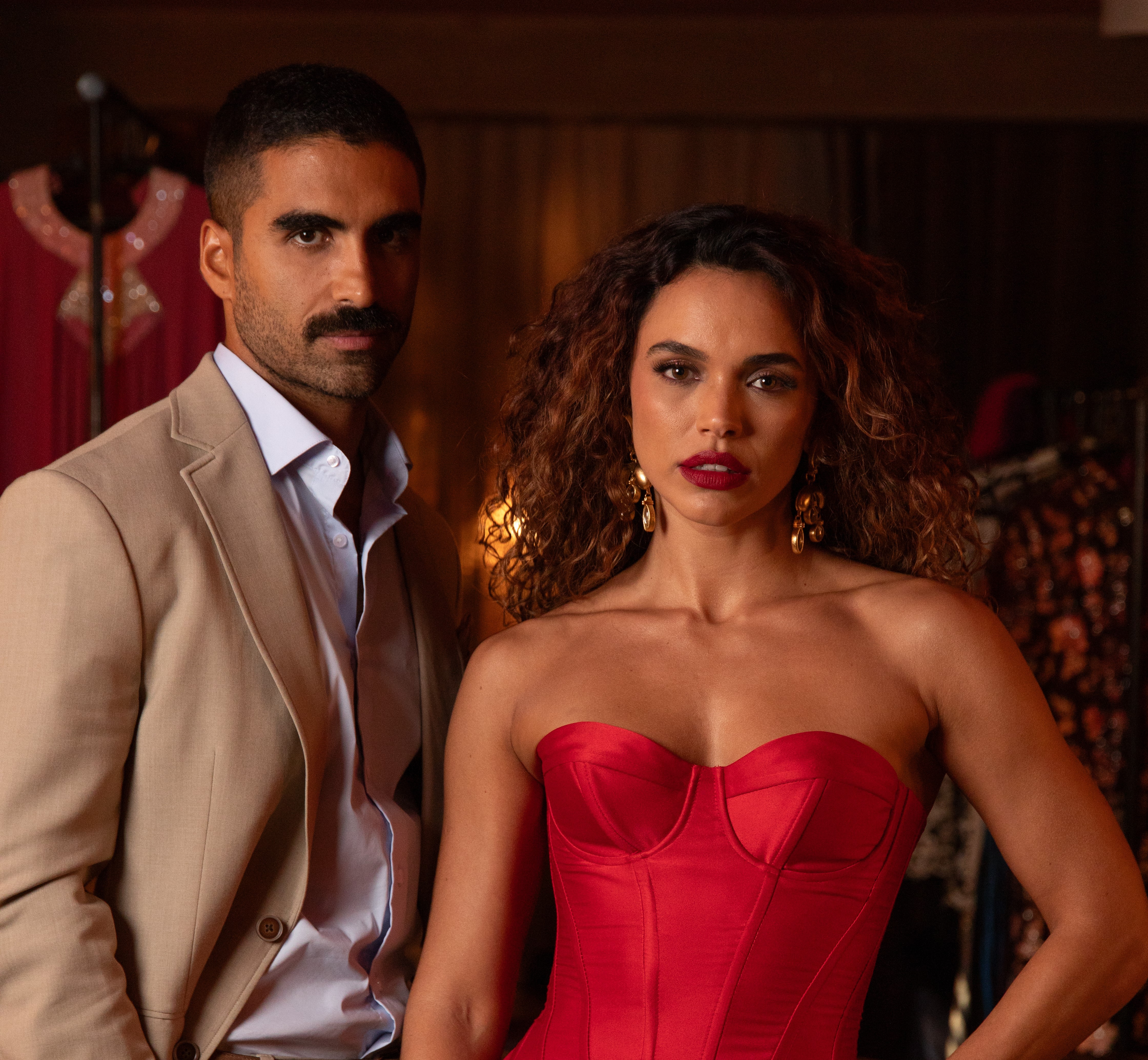 Giovana Cordeiro e Vitor Sampaio surgem como protagonistas de thriller erótico do Globoplay. Veja quem mais fará a série