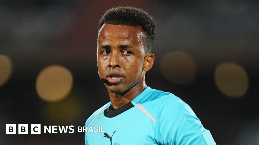 Copa do Mundo 2026: Por que 'o melhor árbitro da África' foi barrado nos EUA e ficará fora da competição