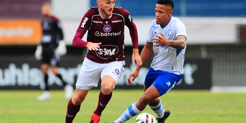 Duelo de opostos: com a defesa menos vazada, Caxias enfrenta o melhor ataque da Série C