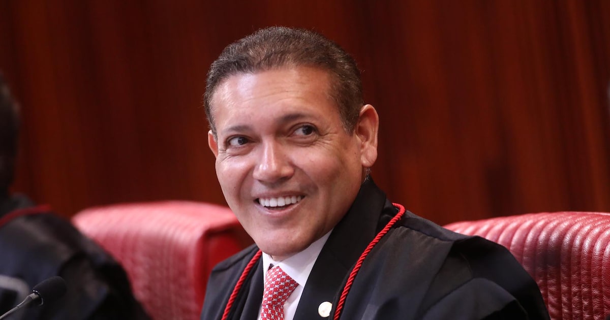 Nunes Marques alimenta tese conspiratória dos Bolsonaros e repete centralização de 2022