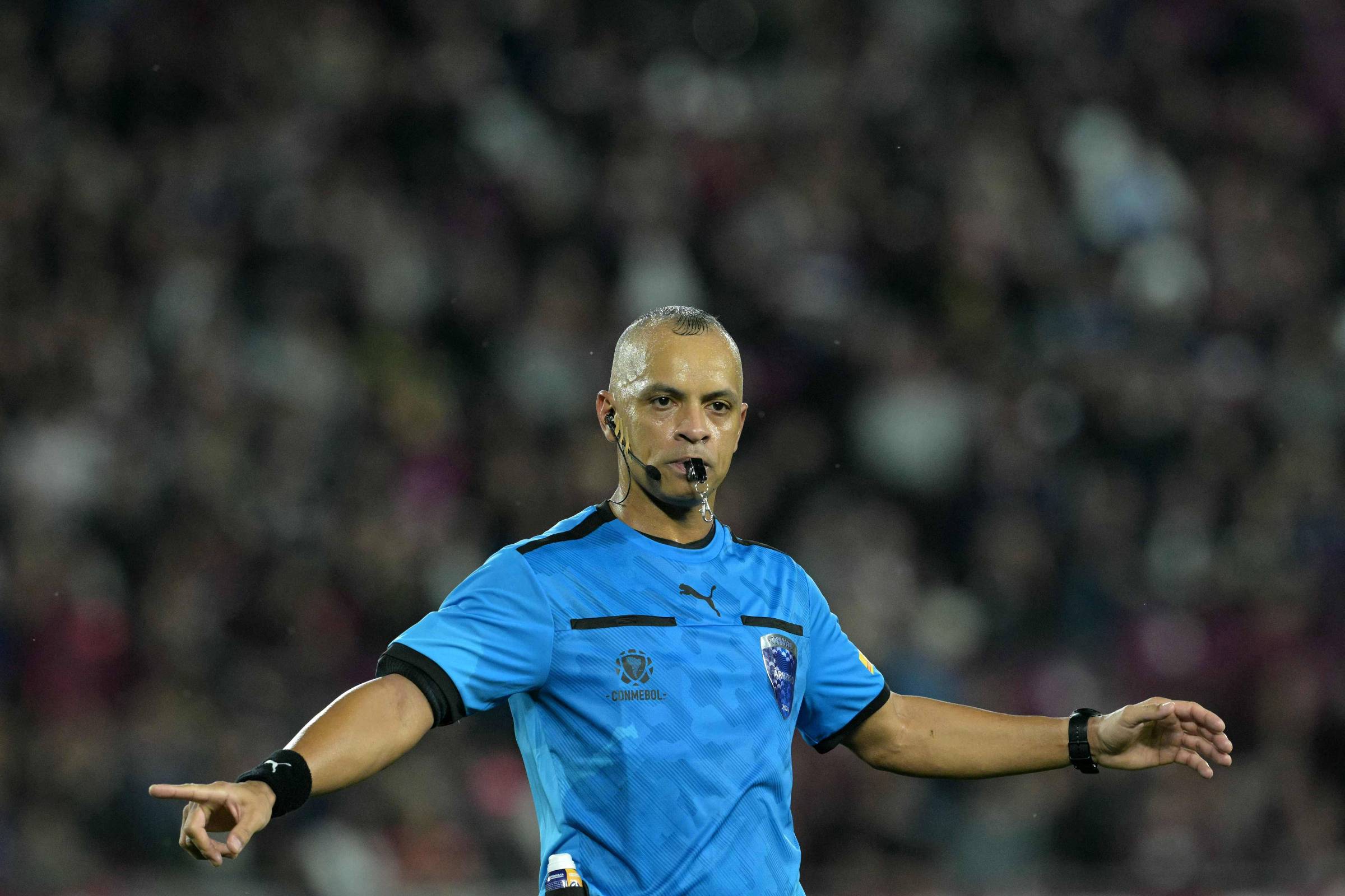 Com 440 jogos nacionais no currículo, Wilton Pereira Sampaio caminha para recorde em Copas