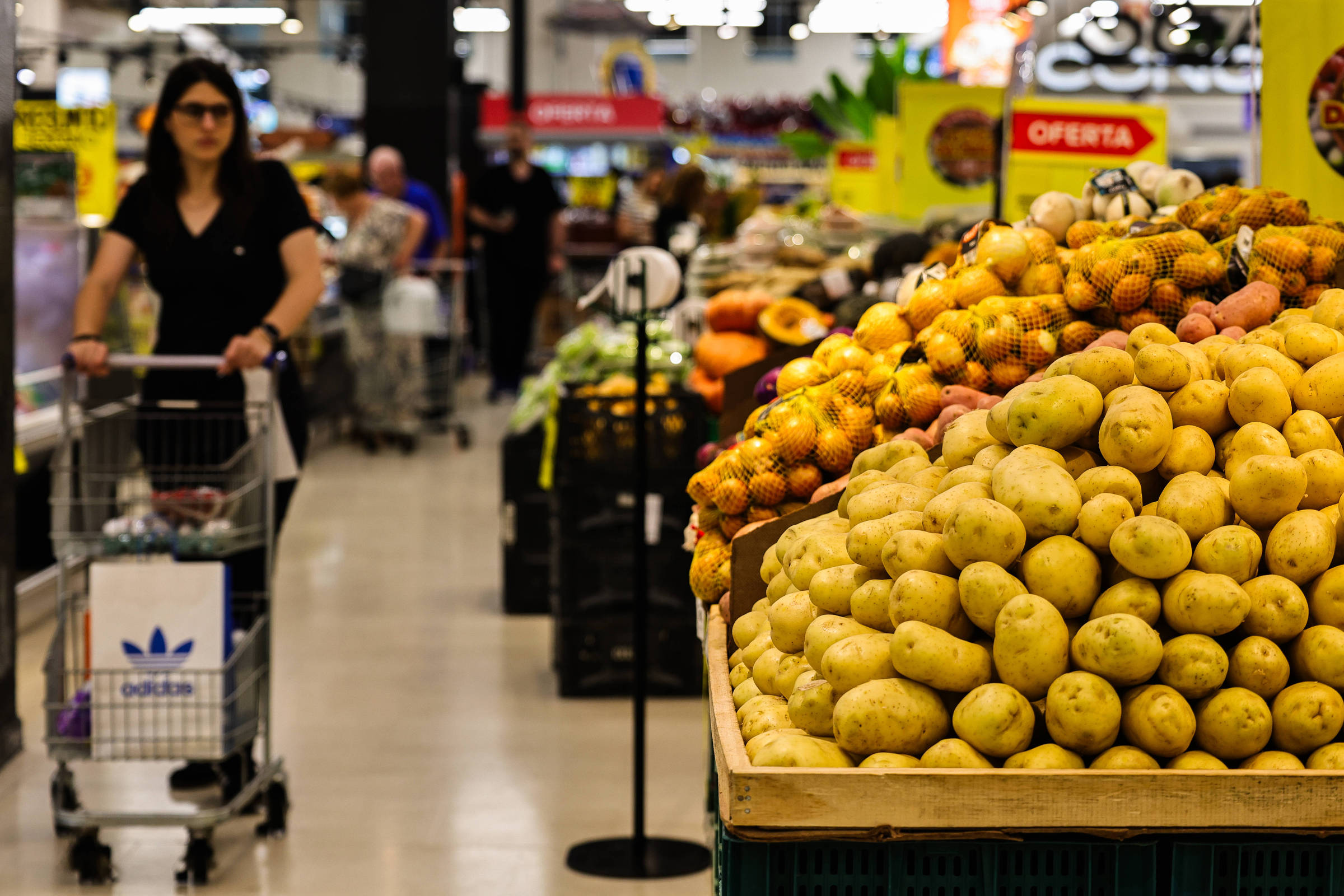 Alimentos têm maior inflação para maio em 18 anos