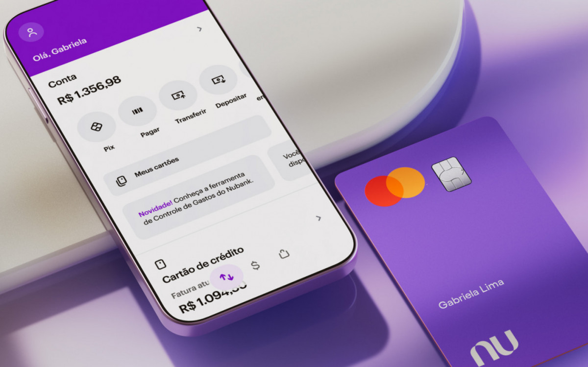 Nubank diz que 'erro operacional' causou envio indevido de mensagens sobre fechamento do banco