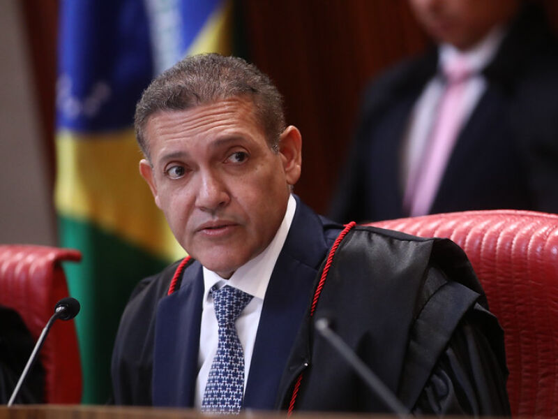 Nunes Marques rejeita pedido para barrar filme sobre Bolsonaro durante eleições