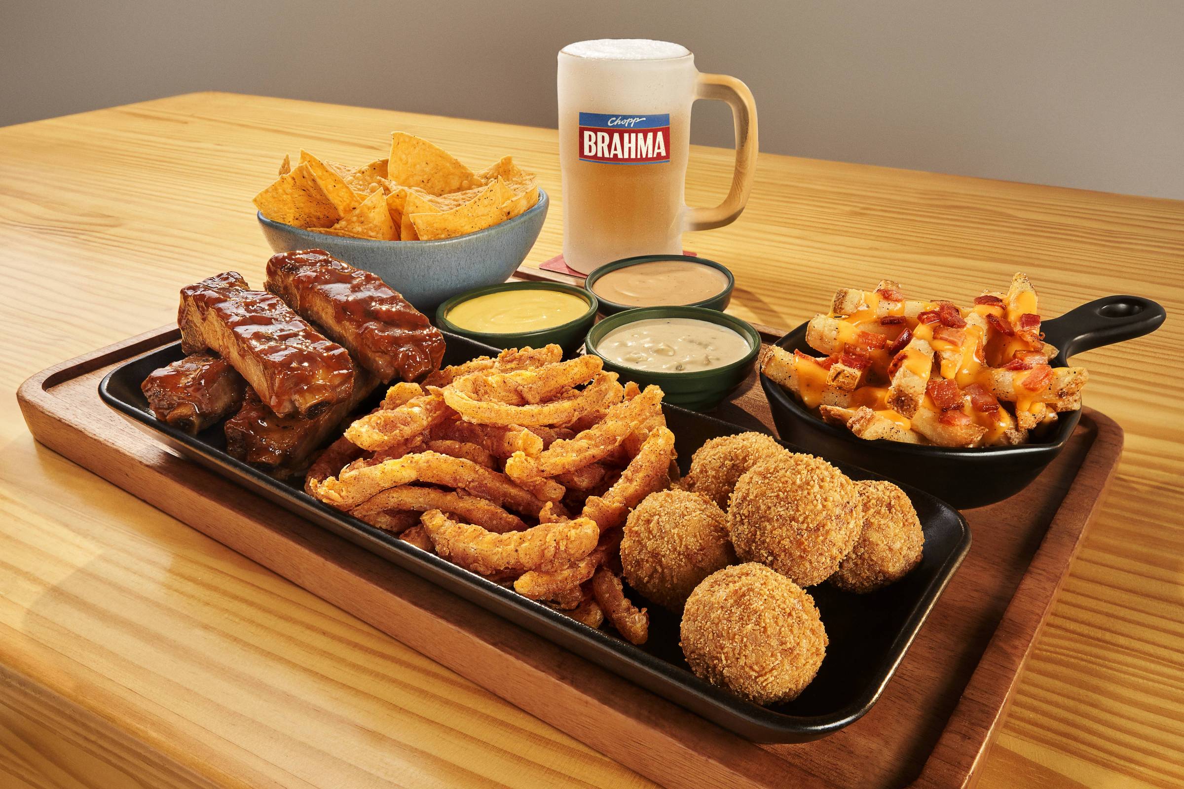 Outback volta a oferecer rodízio de pratos e chope à vontade durante a Copa