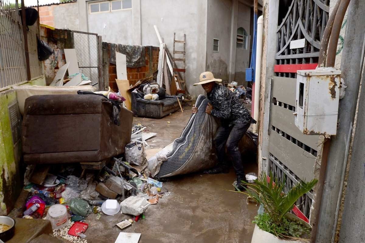 Ninguém morre de chuva