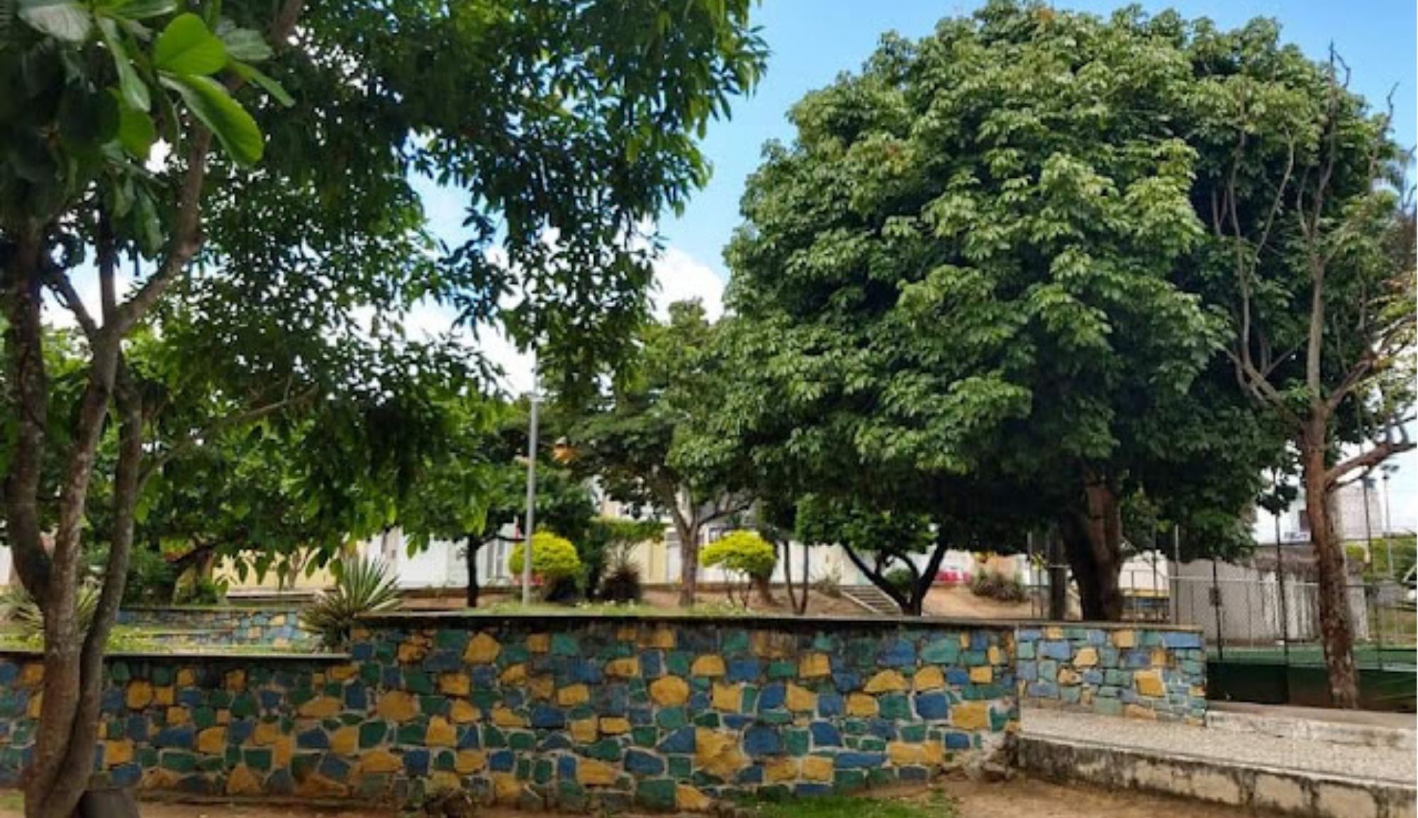 Licitação para obras de praça em Várzea da Roça é contestada no TCM