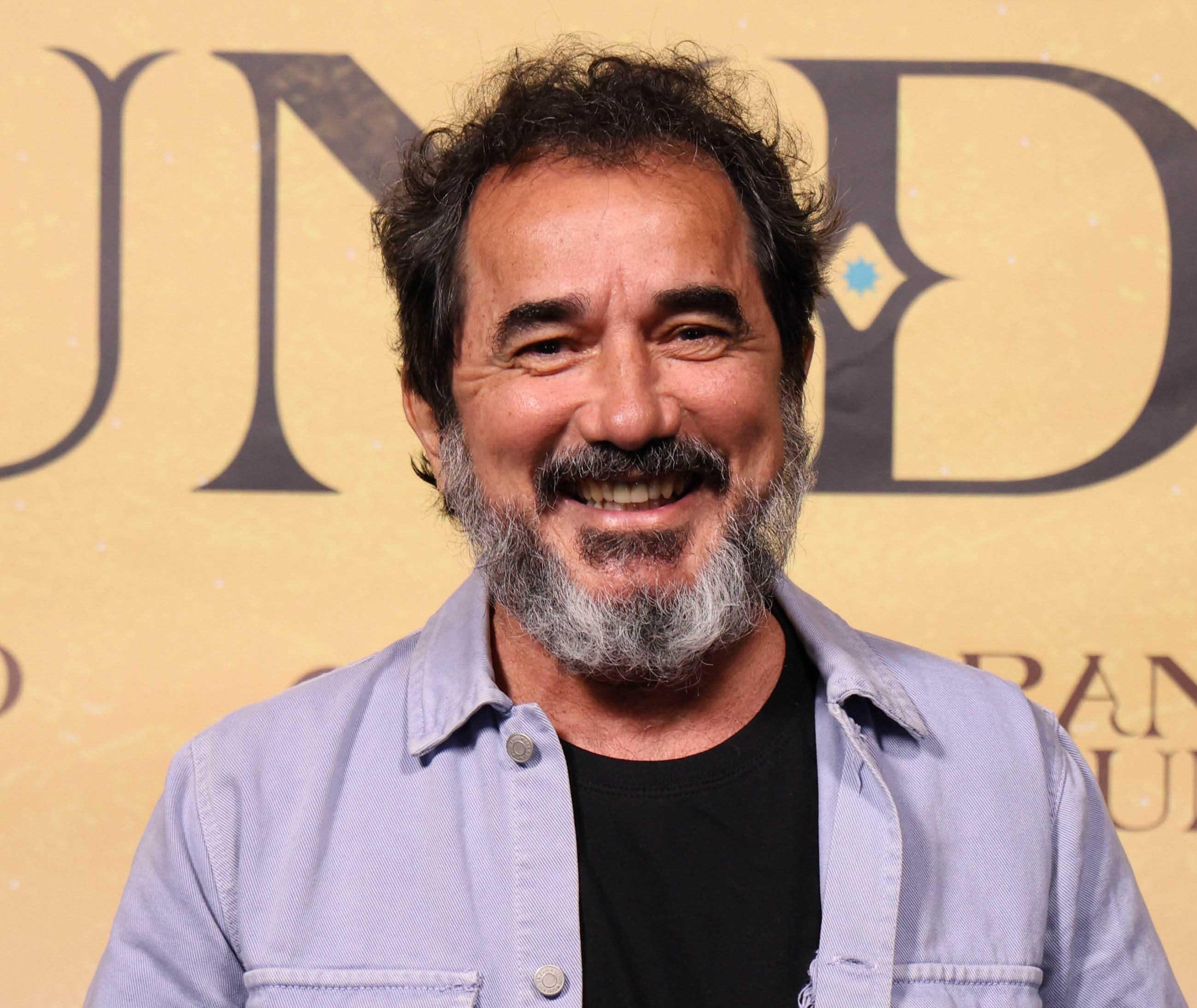 Após o Padre Zezo, de 'No rancho fundo', Nanego Lira terá papel bem diferente em série do Globoplay