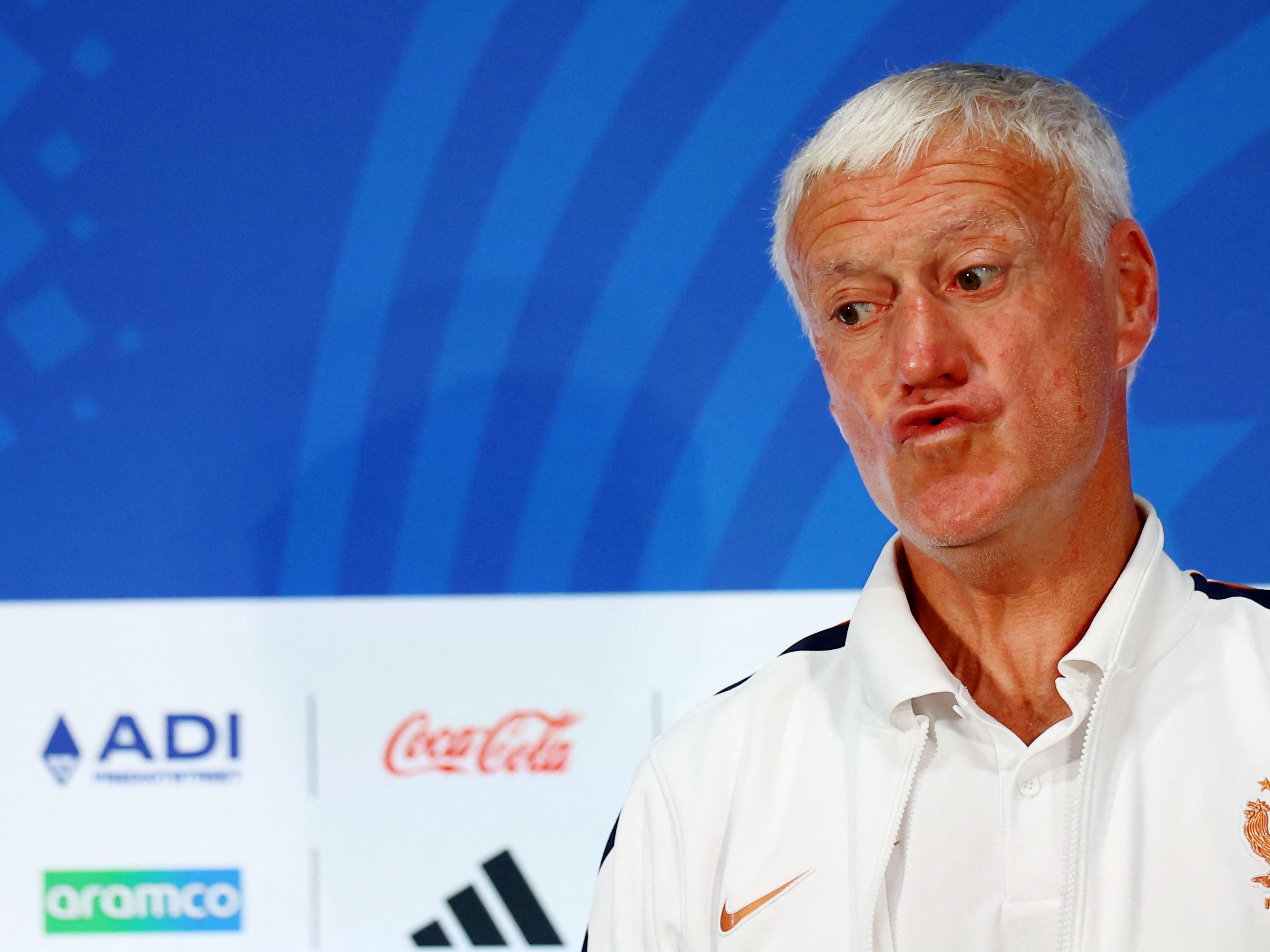 Deschamps fala em responsabilidade por semifinal na Queda da Bastilha