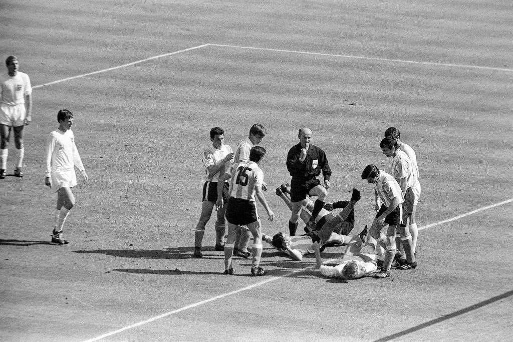Malvinas, 'mão de Deus' de Maradona, e Beckham: a rivalidade histórica entre Argentina e Inglaterra