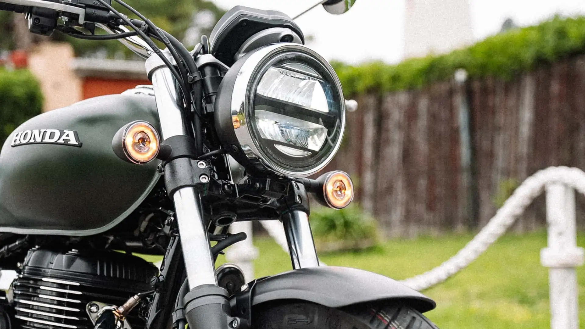 Honda registra rival para Royal Enfield no Brasil em nova versão