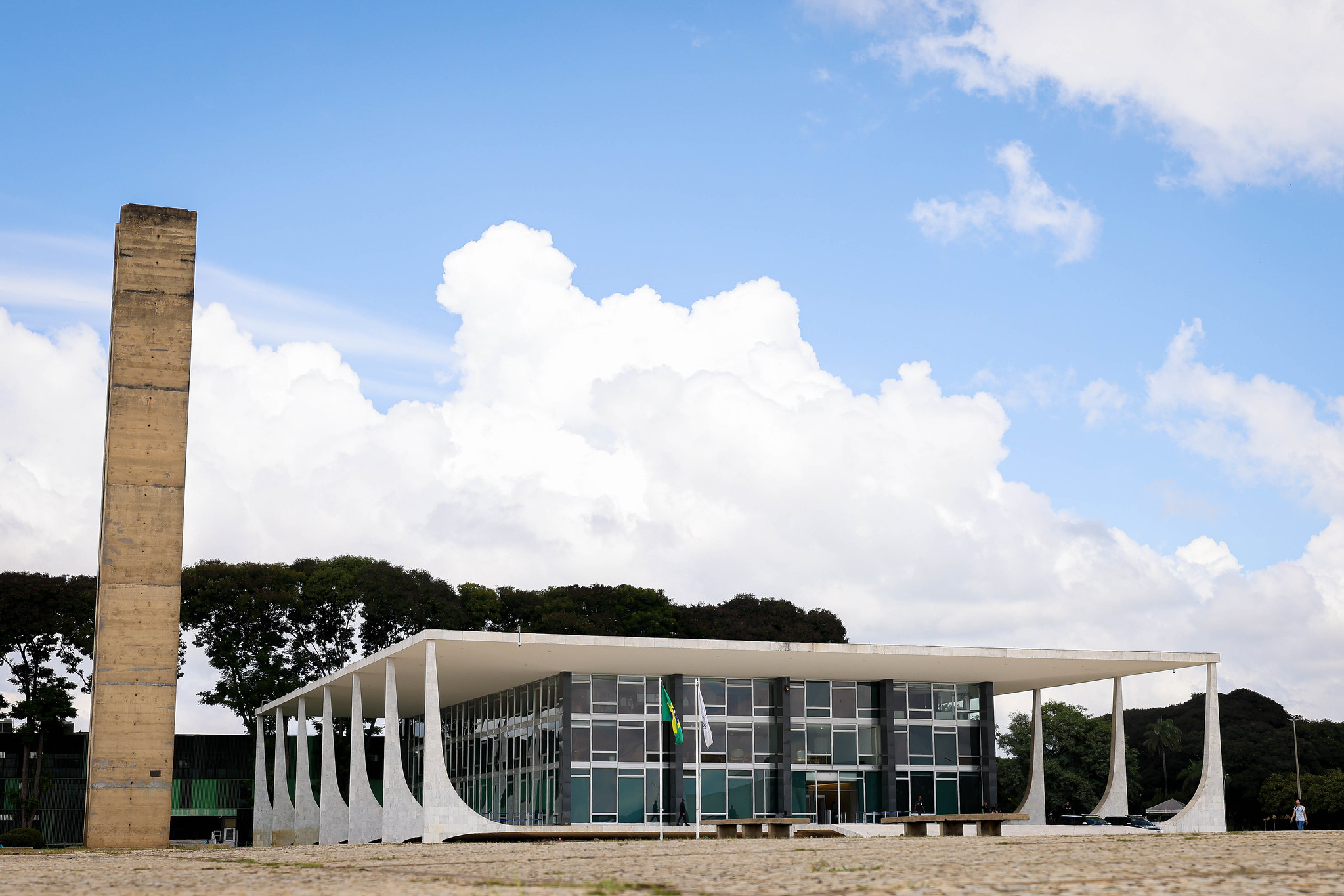 Associação de prefeitos pede que STF derrube lei da dosimetria