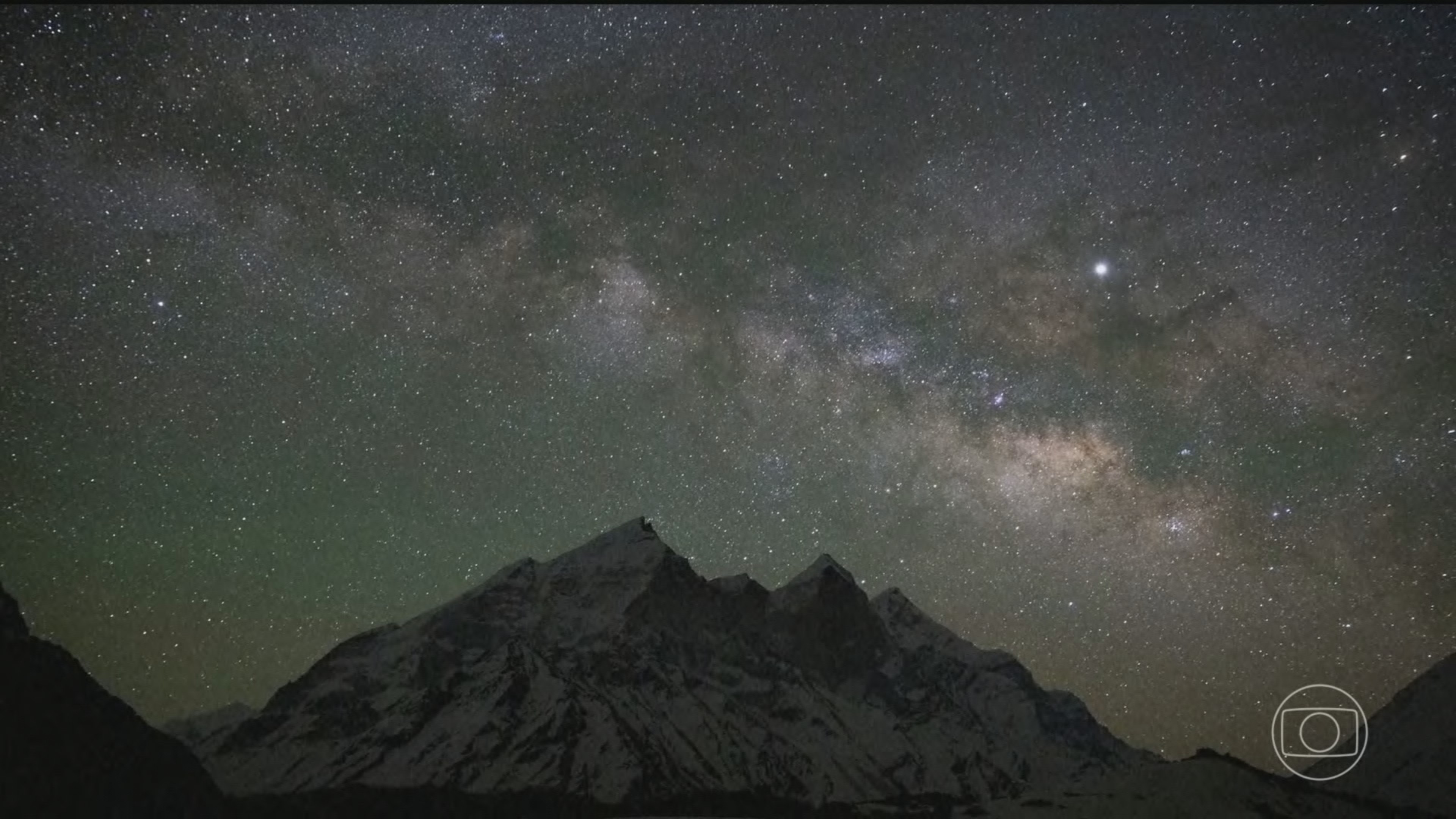 Descoberta de tipo de açúcar no espaço ajuda a explicar como a vida surgiu na Terra