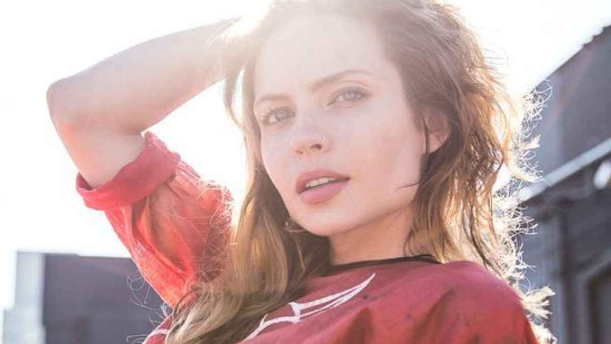 Pai vai entrar na justiça pelas cinzas de Daveigh Chase, atriz de 'O Chamado' morta aos 35 anos: 'Ela pertence a mim'