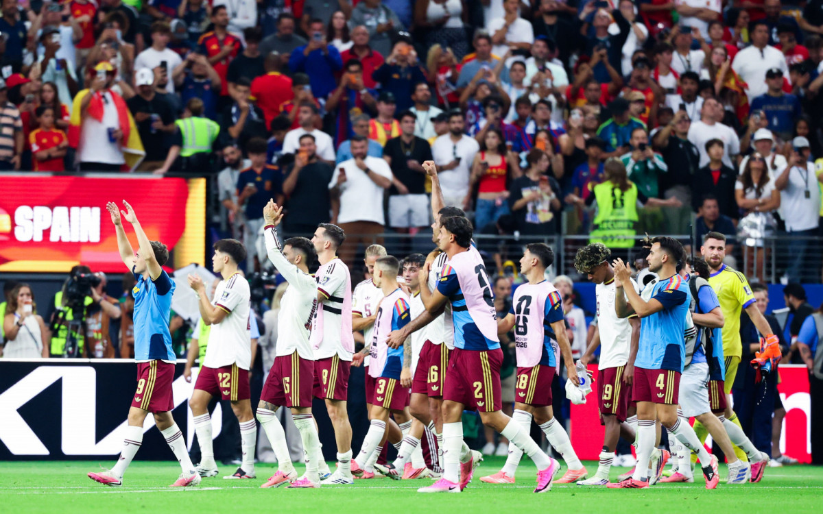 Classificação e atuação da Espanha marcam o dia na Copa do Mundo