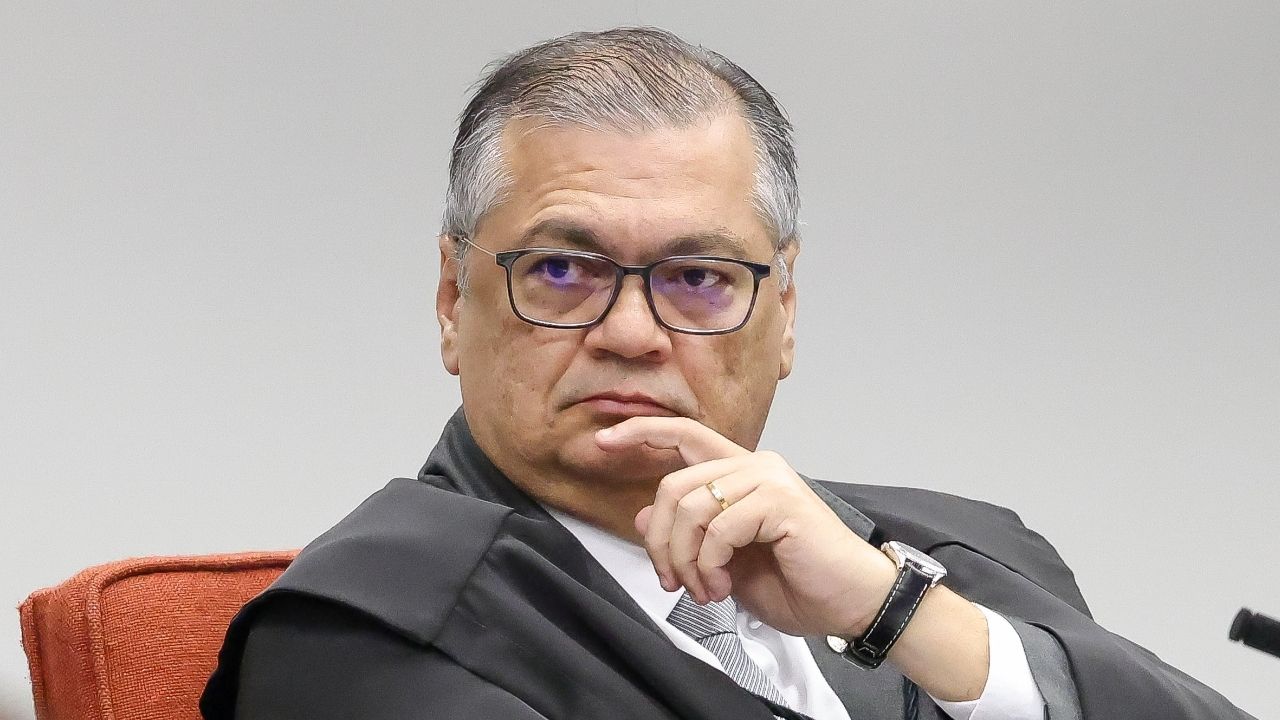 Dino intima presidentes de 21 partidos a explicar emendas