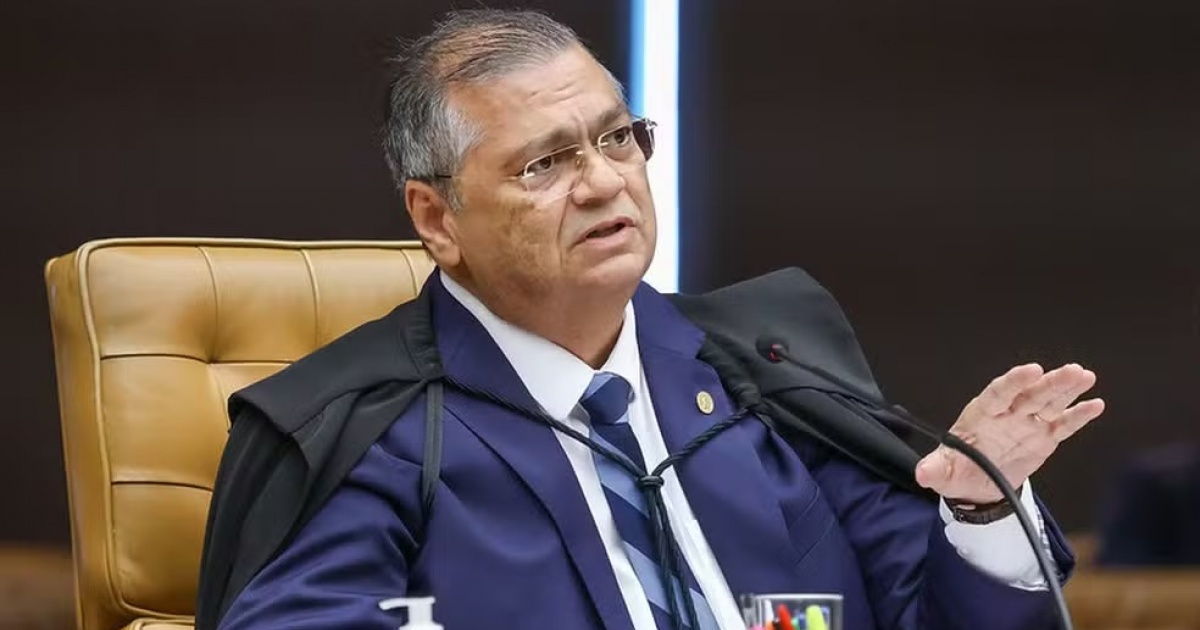 Flávio Dino solicita explicações de presidentes de partidos sobre indicação de emendas