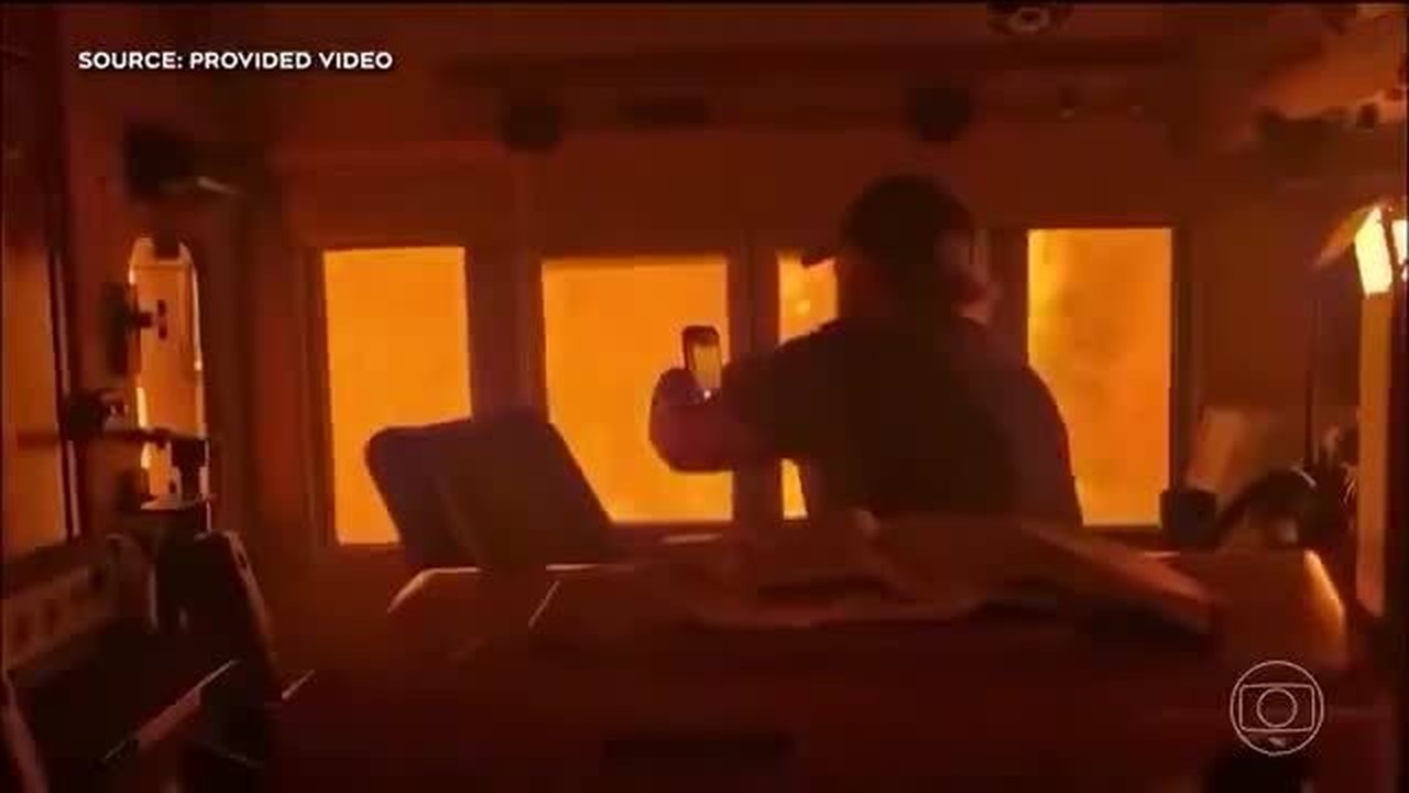 Vídeo mostra trem atravessando área em chamas no Canadá