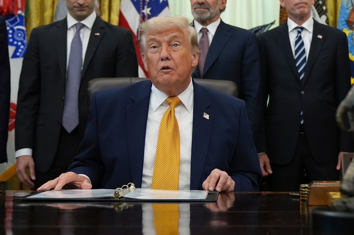 Operador de teleprompter da Casa Branca ganha mais de US$ 100 mil apostando nos discursos de Trump