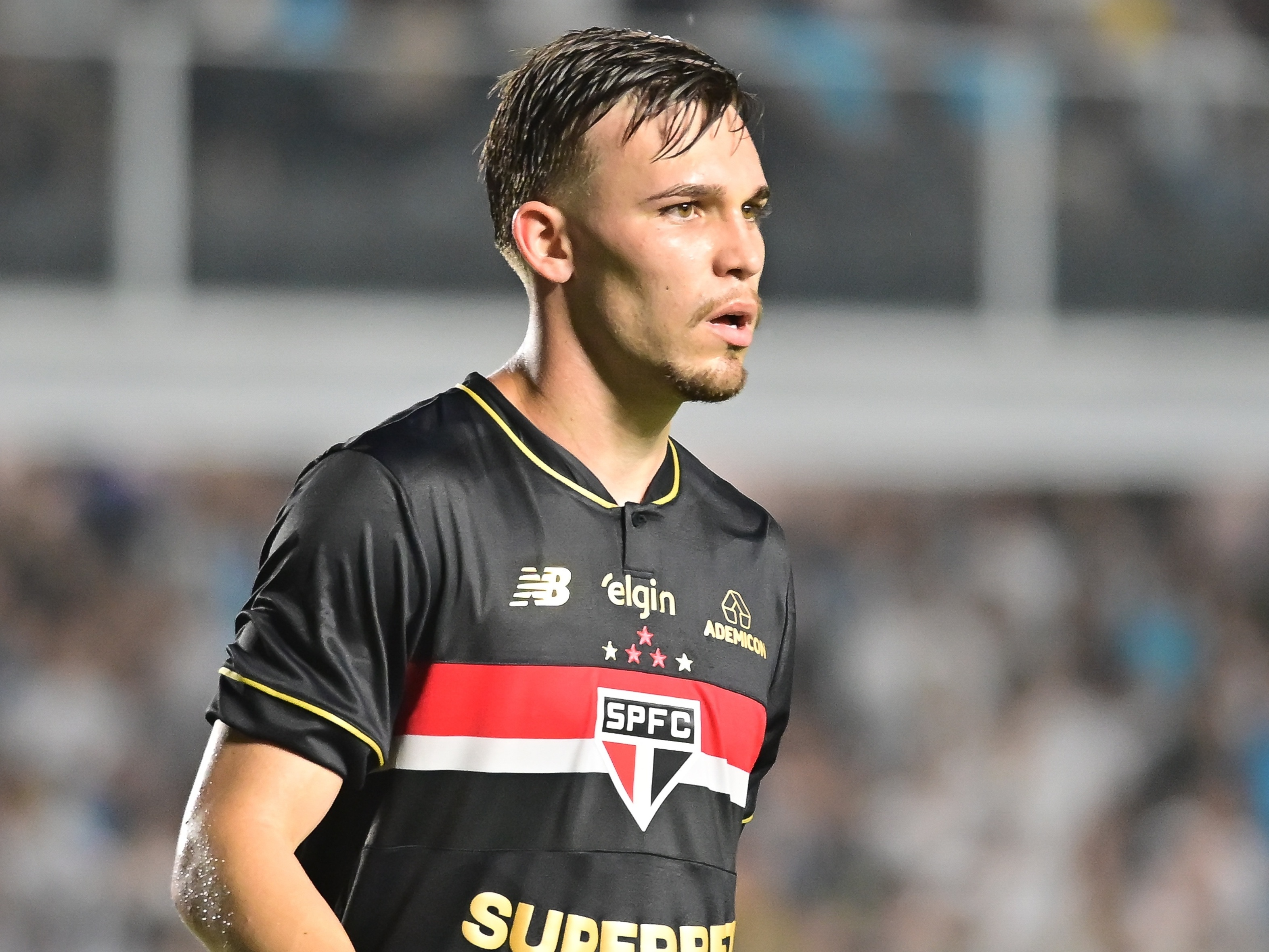 São Paulo tem acordo por empréstimo de Negrucci ao Athletic-MG, da Série B