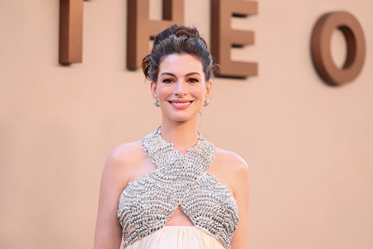 Aos 43 anos, Anne Hathaway fala sobre chances de engravidar do terceiro filho e celebra milagre