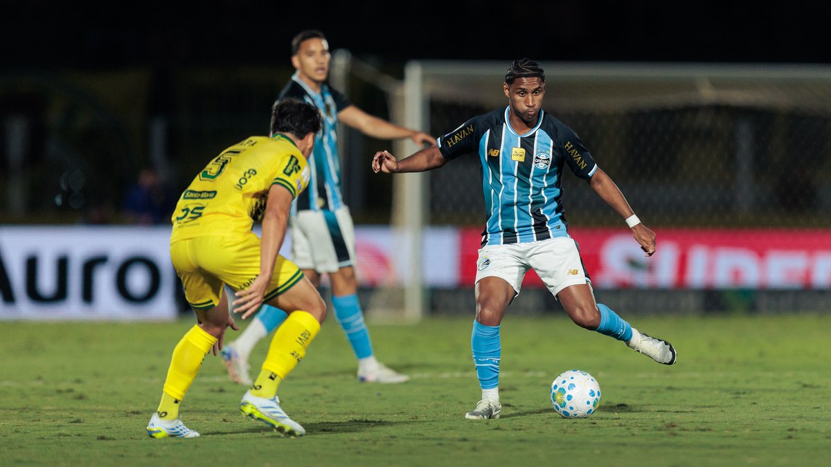 Artilheiro da Série B estreia com gol, e Mirassol derrota Grêmio