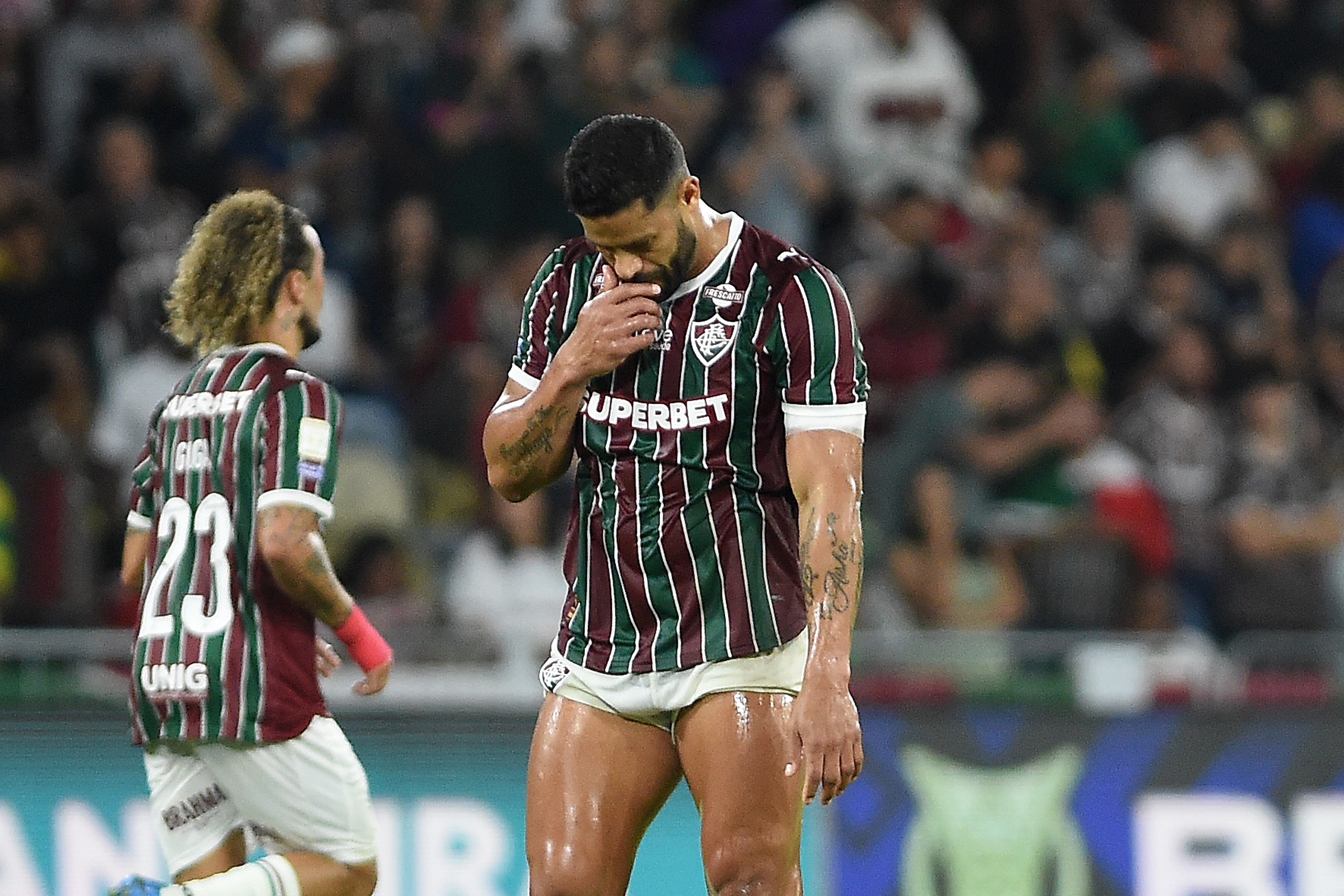 Hulk deixa primeiras impressões em estreia oficial, e Zubeldía analisa