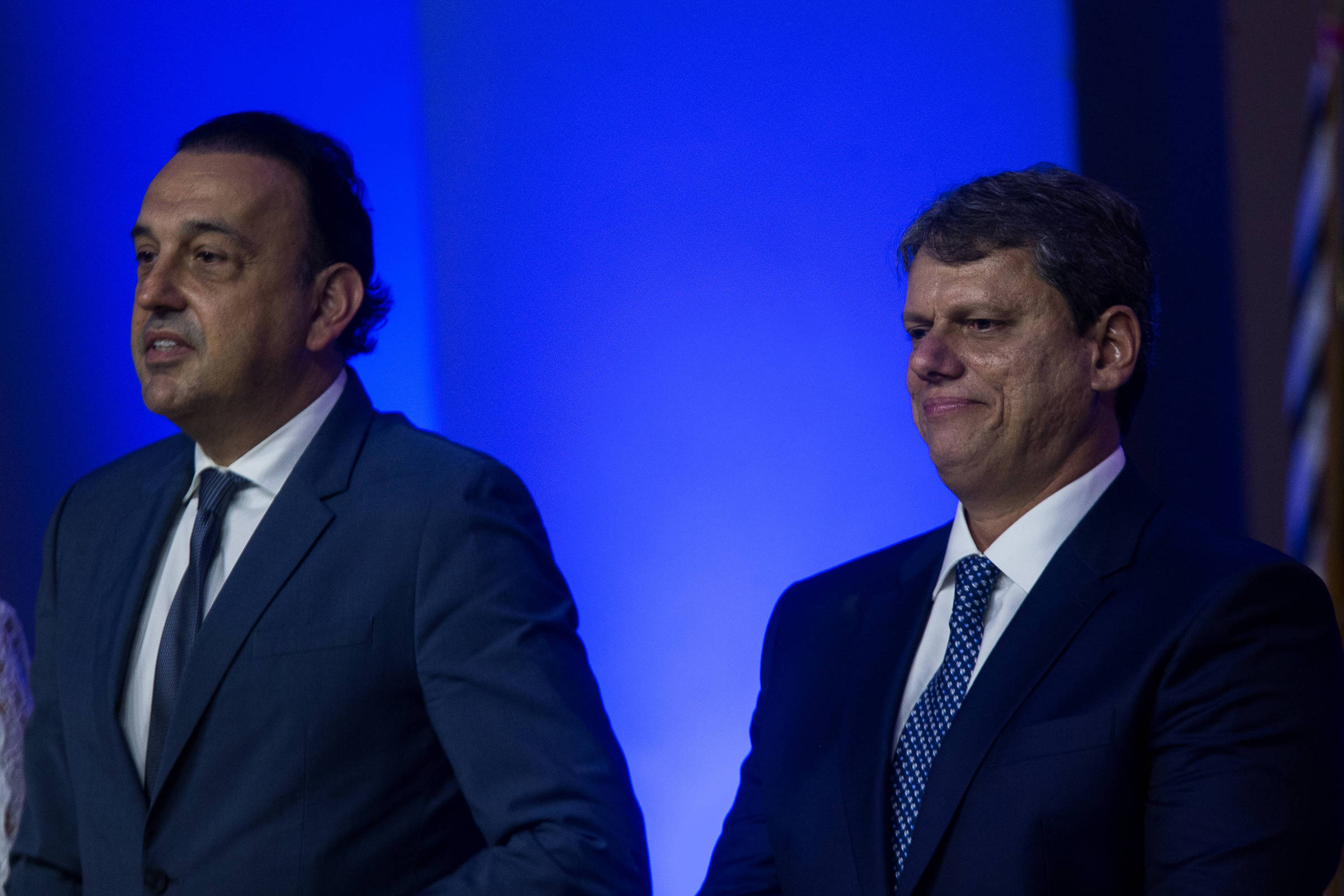 'Perdi a fé, sobretudo nos políticos', escreve leitor