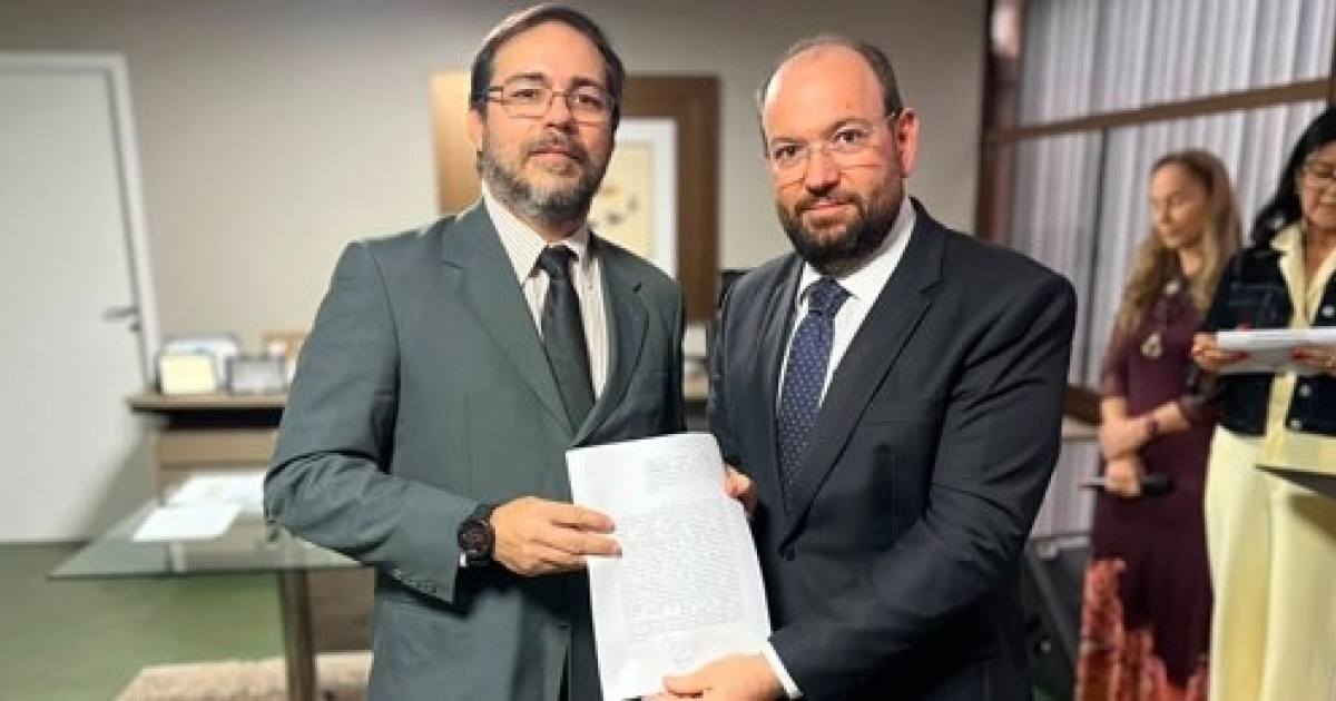 TRE-BA empossa juiz federal Iran Esmeraldo Leite como membro efetivo da Corte Eleitoral