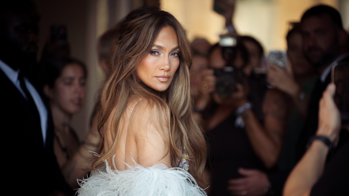 JLo faz 57 anos: sete momentos em que ela mostrou o que é liberdade feminina depois dos 50