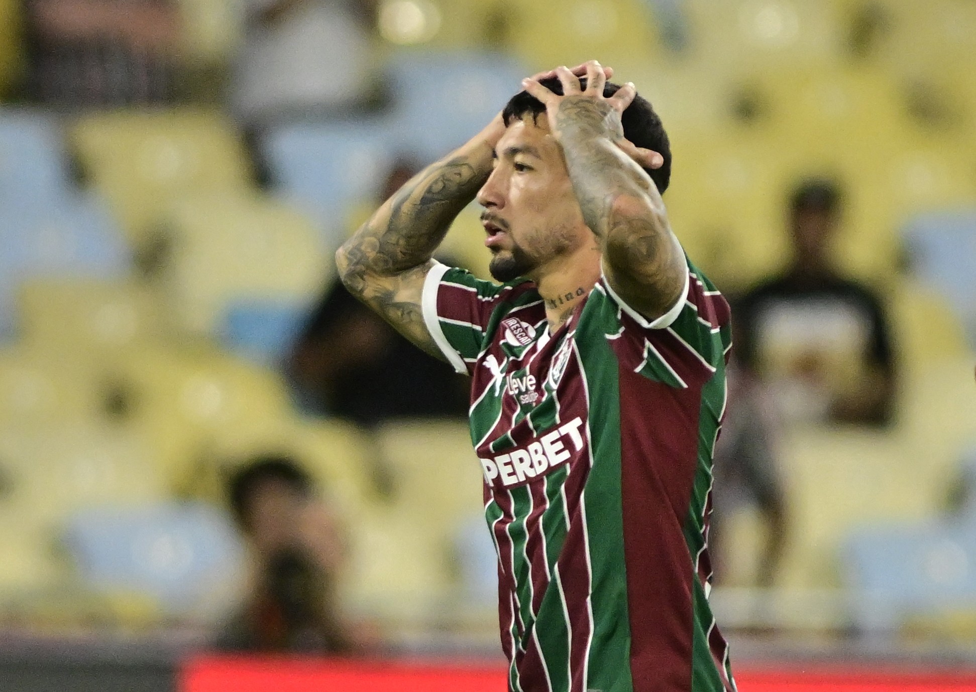 Cartão de Lucho Acosta, do Fluminense, gera alerta de manipulação