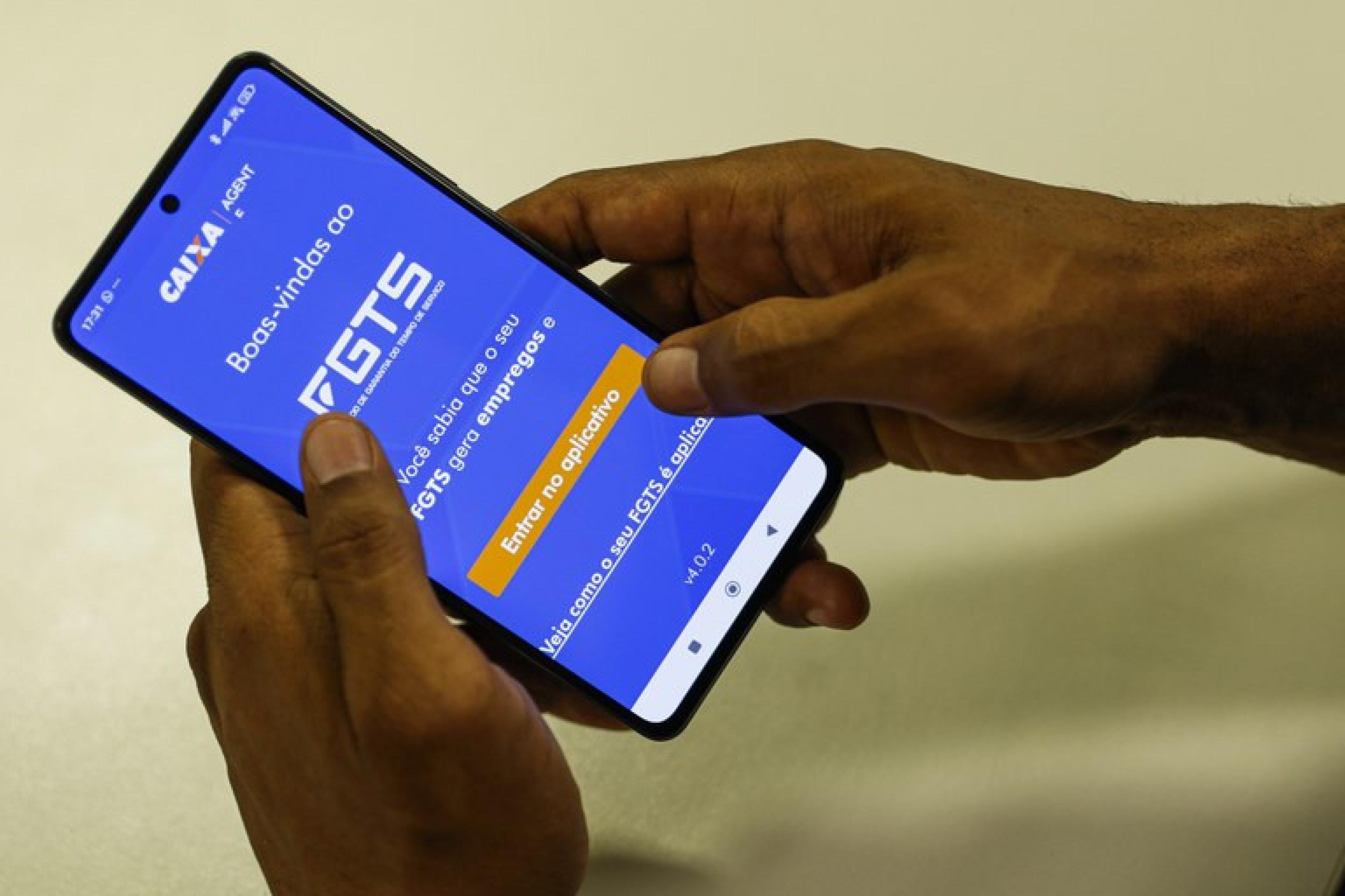 Lucro do FGTS cairá na conta de 138,2 milhões no fim de agosto