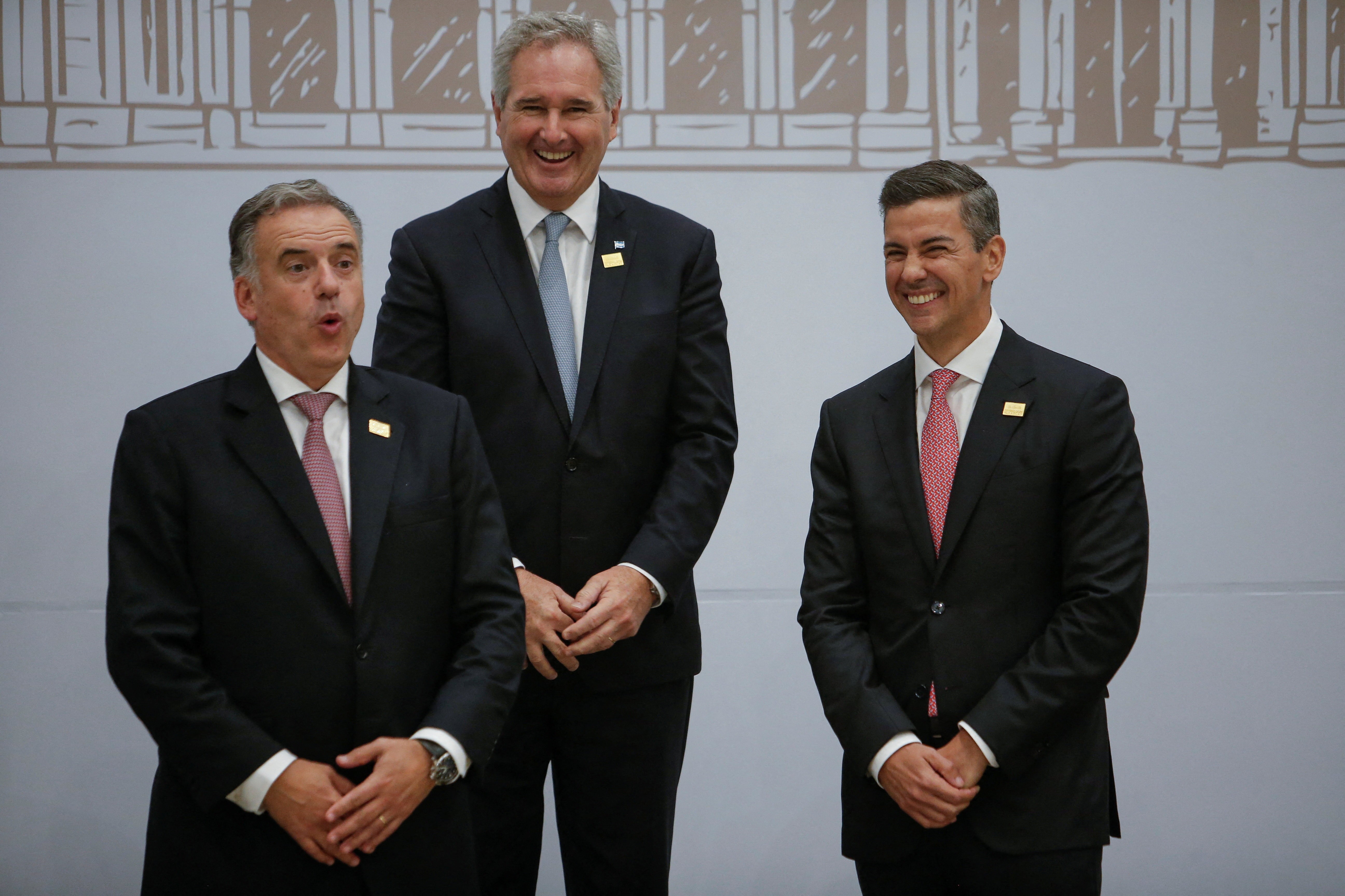 Argentina diz que apoia família Bolsonaro, mas não romperá com Brasil