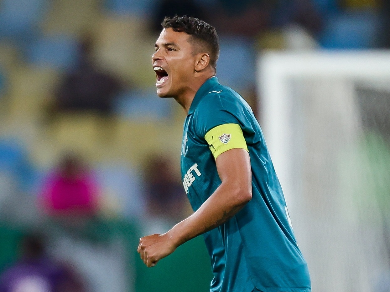 Fluminense e Bahia empatam em reencontro de Thiago Silva com torcida