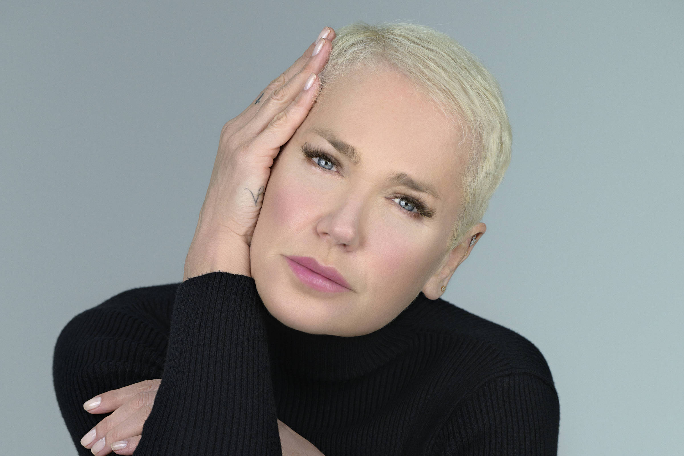 Não gosto de cantar, e tive que gravar 20 músicas, diz Xuxa sobre desafios de turnê
