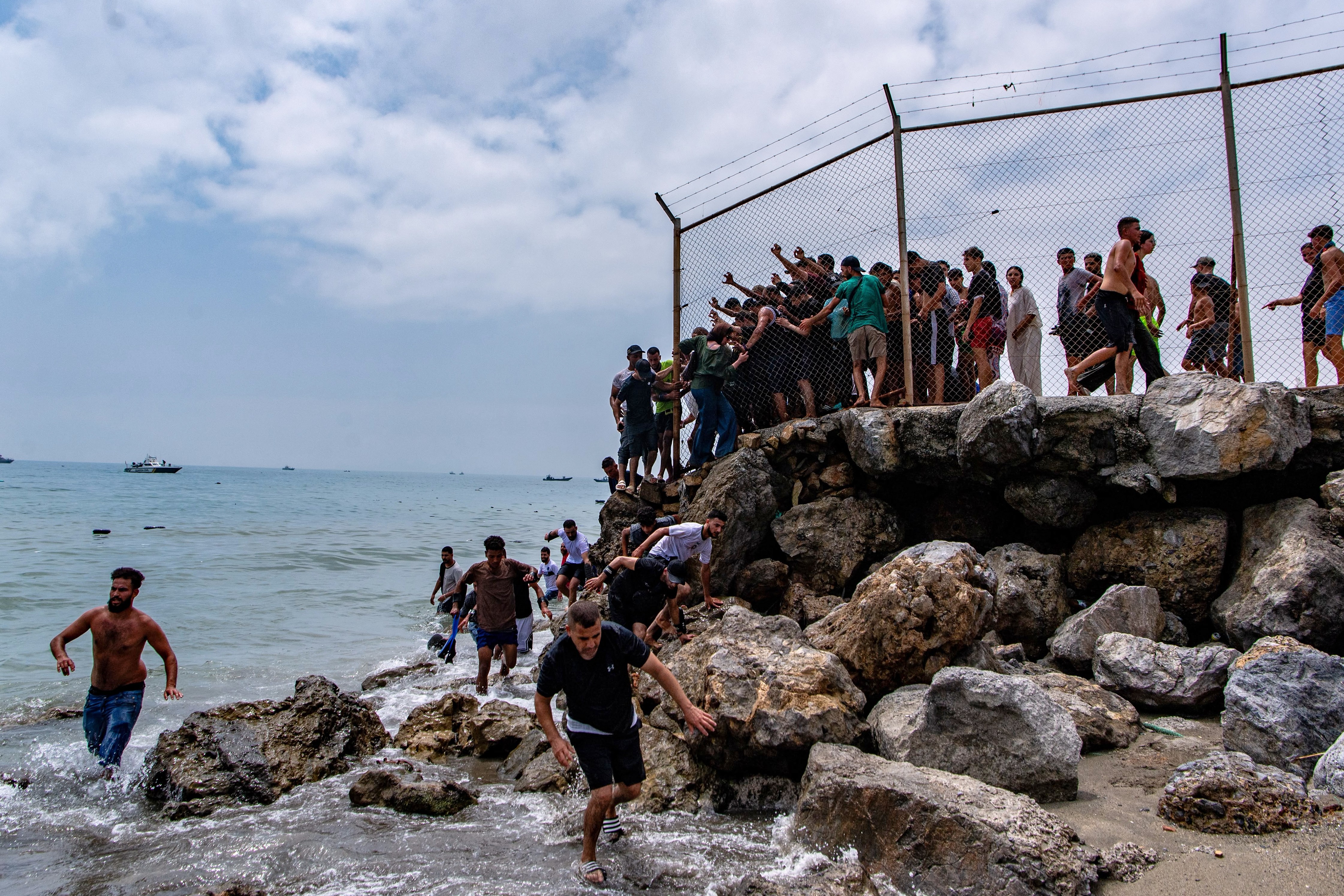 Espanha: 4 perguntas para entender a nova crise migratória em Ceuta
