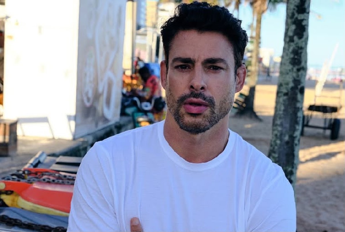 Cauã Reymond justifica nudez masculina em 'Jogada de risco: 'Corpo objetificado como o feminino'