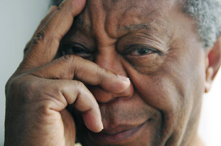 Milton Gonçalves e Erika Hilton na TV e streaming: programação da segunda-feira.