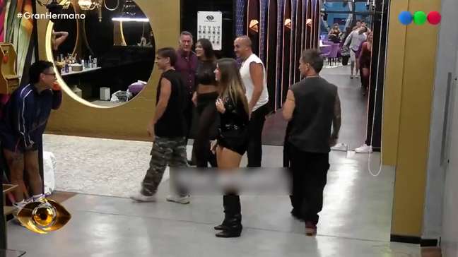 Domingão com Huck: vencedores da premiação Melhores do Ano 2023 celebram conquistas.