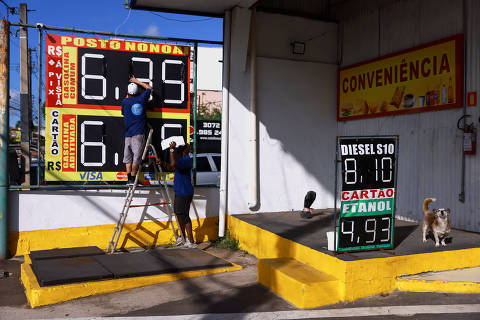 Juiz bloqueia reforma trabalhista de Milei em decisão favorável aos sindicatos argentinos.